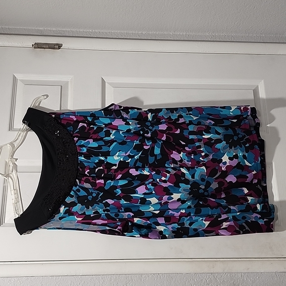 Avenue Tops - NWOT women plus 30/32 blouse